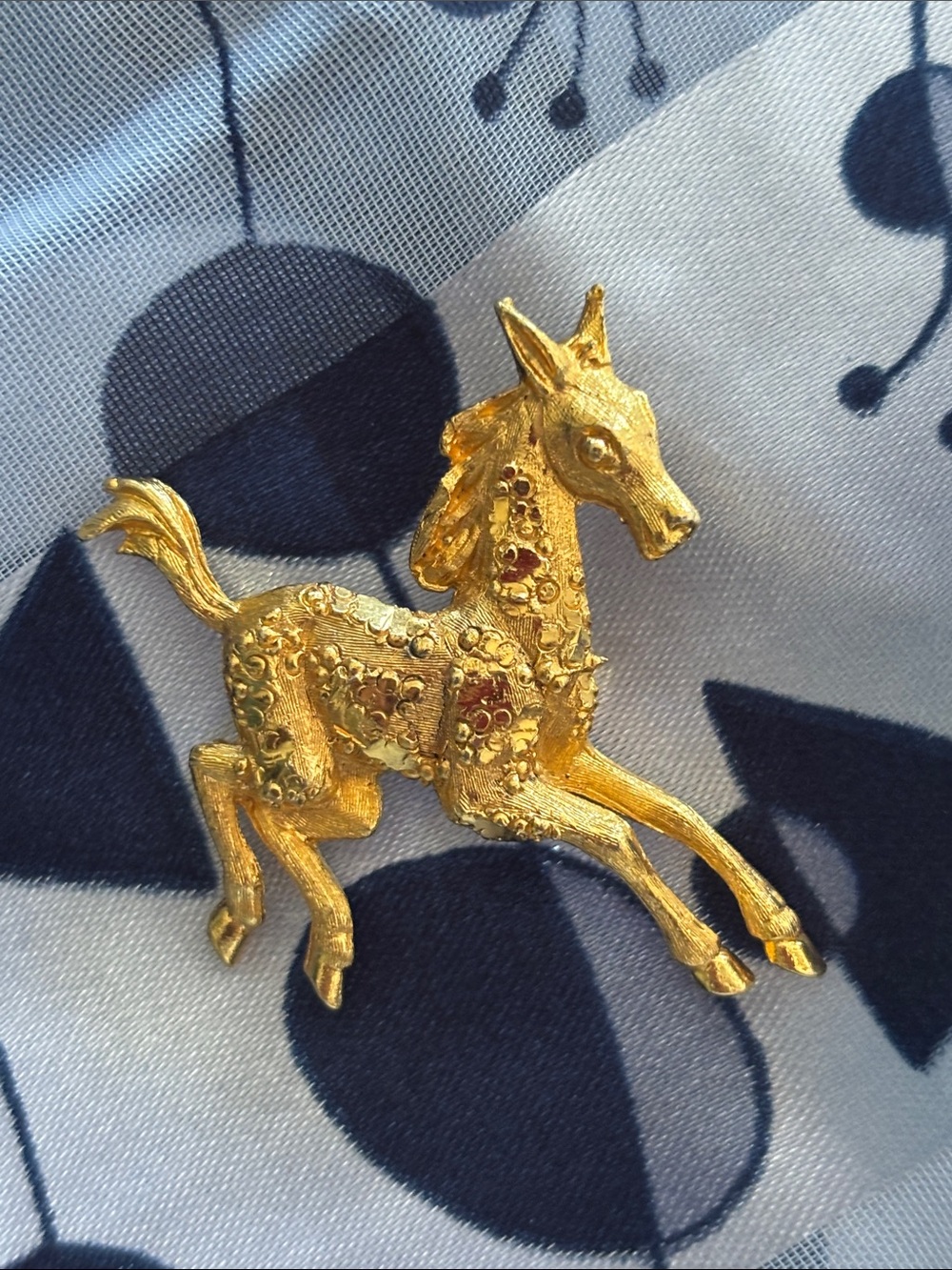 Vintage Gold Horse Brooch pin - Picture 1 of 1